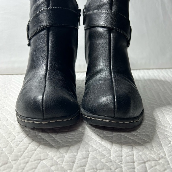 Euro soft Thomasina women’s size 7 black booty boots with side zip - Picture 2 of 13